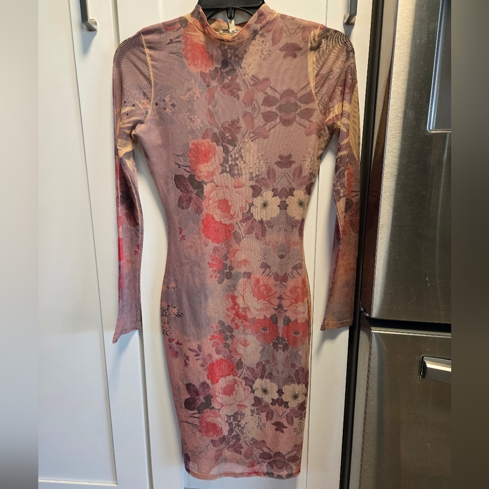Light pink Charlotte Ruse dress, size XS
